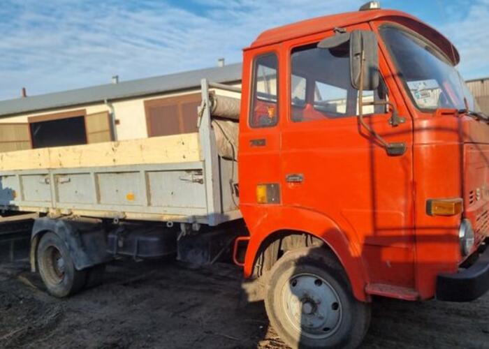 Grajewo ogłoszenia: Sprzedam stara 742 wywrotka
boczny wywrot. 
Auto na chodzie...