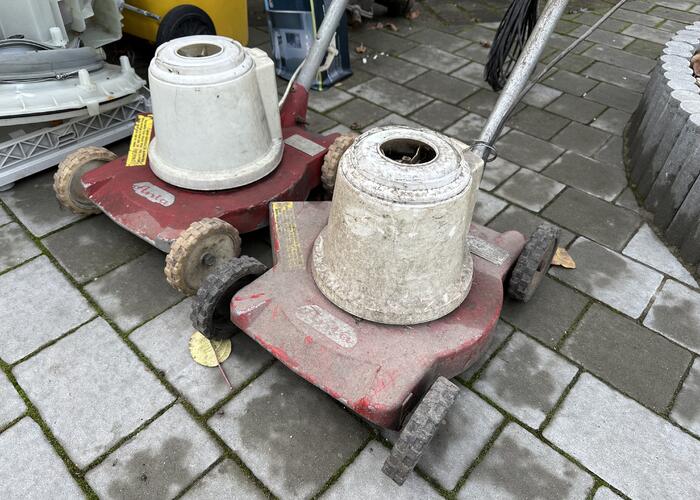 Grajewo ogłoszenia: 1 x sprawna kosiarka
1 x kosiarka na części 

Odbiór Grajewo