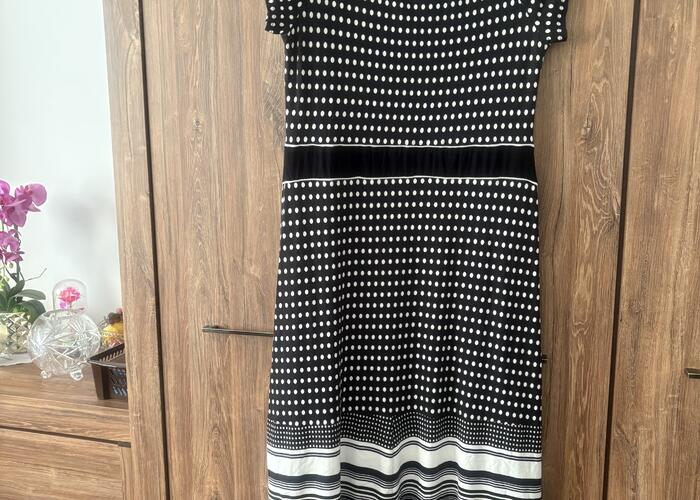 Grajewo ogłoszenia: Sprzedam sukienkę, rozmiar z metki 50, produkt Polski. Materiał...