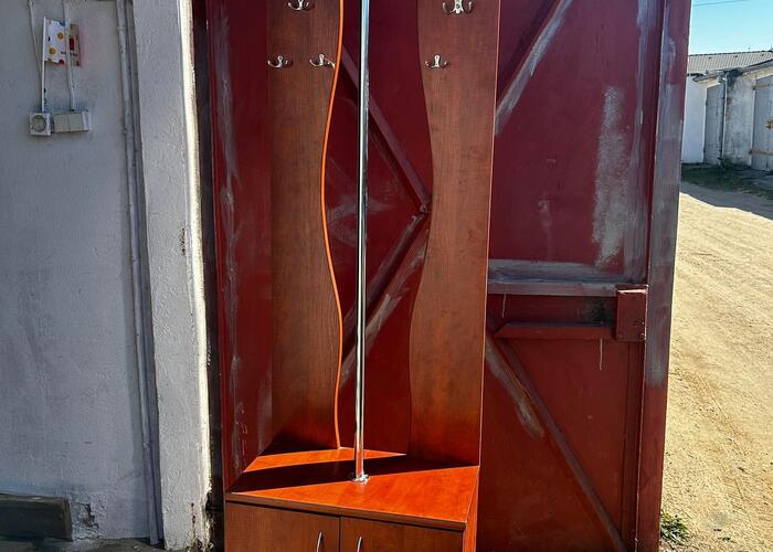 Grajewo ogłoszenia: Sprzedam wieszak z szafką, 60 cm szerokości