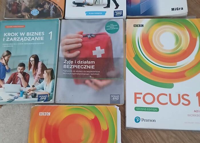 Grajewo ogłoszenia: Witam sprzedam ksiazki do klasy 1 zawodowki. Prosze pisac sms.