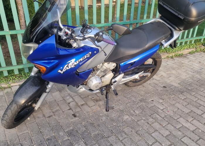 Grajewo ogłoszenia: Honda Varadero 125 2001 r, wsiadać i jechać. 
Ubezpieczenie i...